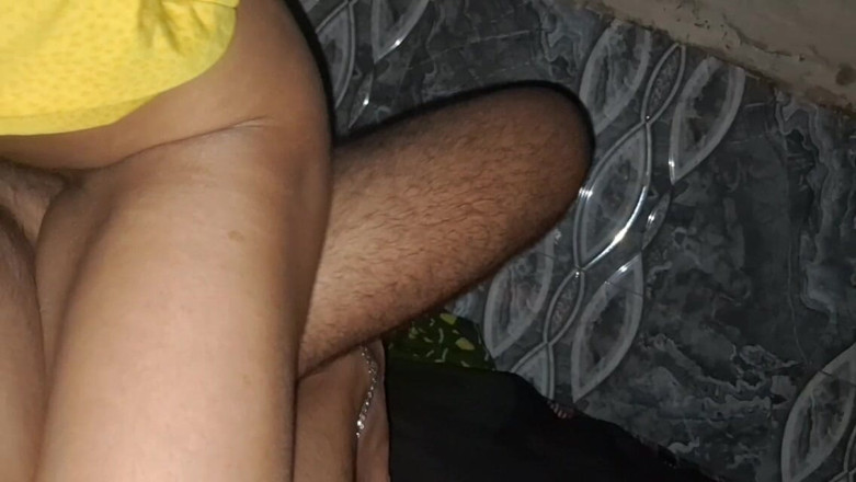 Wife1333time: 阴户乐趣和与哥发生性关系