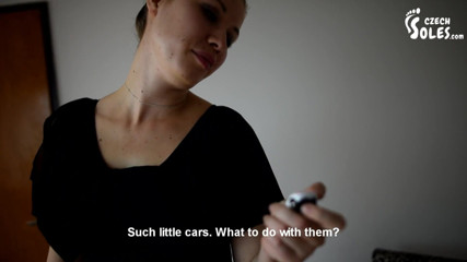 Czech Soles - foot fetish content: Senhora Cat esmagando carros puny debaixo das botas