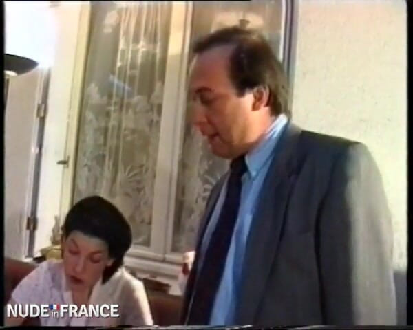 La France a Poil: Zayıf konsantre bir öğrenci sikişmeye daha istekli!