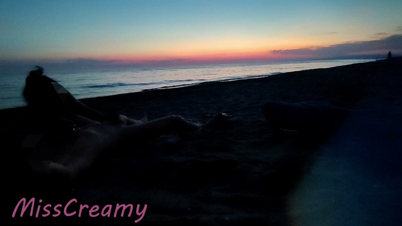 Miss Creamy: Esibizione Cazzo Francese Insegnante MILF Rischioso Pompino Pubblico Maspalomas Nudi...