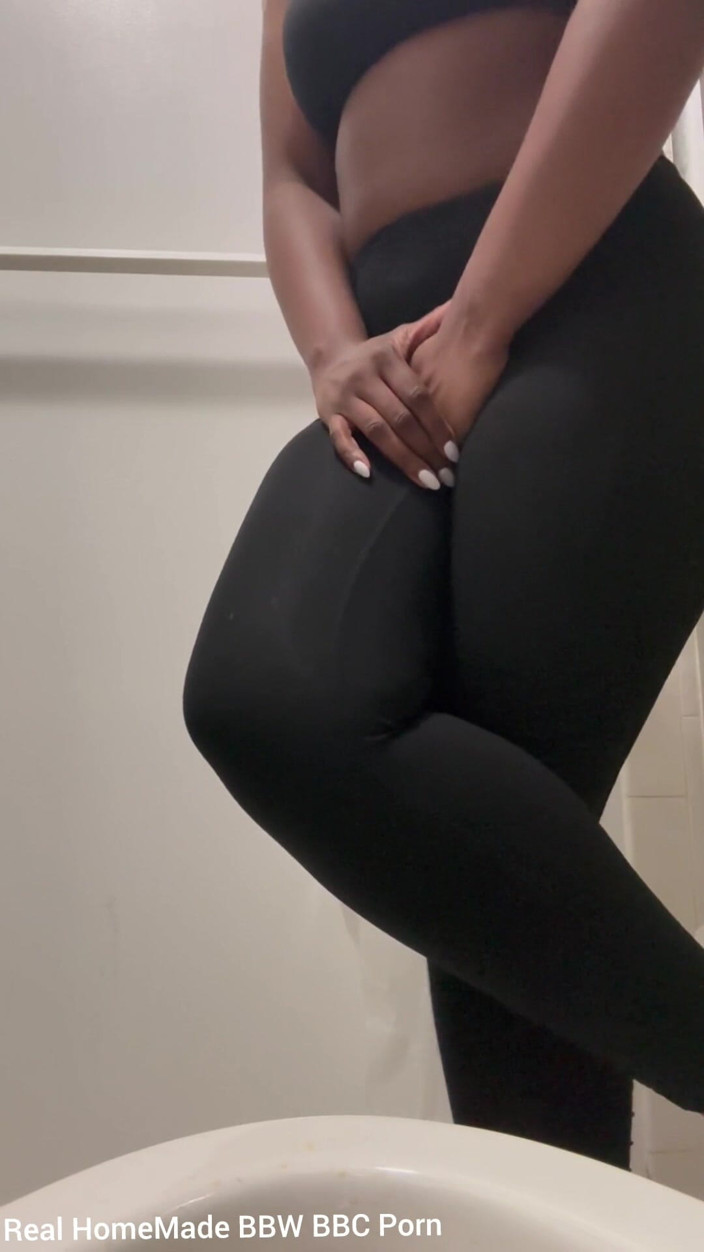 Super sexy ebony cuties: Desperate for a Wee Cutting My Legs Pissing POV in...