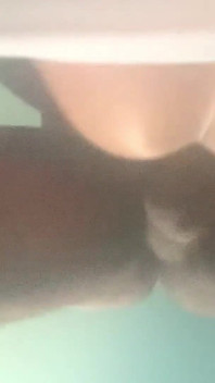 Petite Big Ass Beleza Gosta De Seus Buracos Esticando Programa Com Gritos.