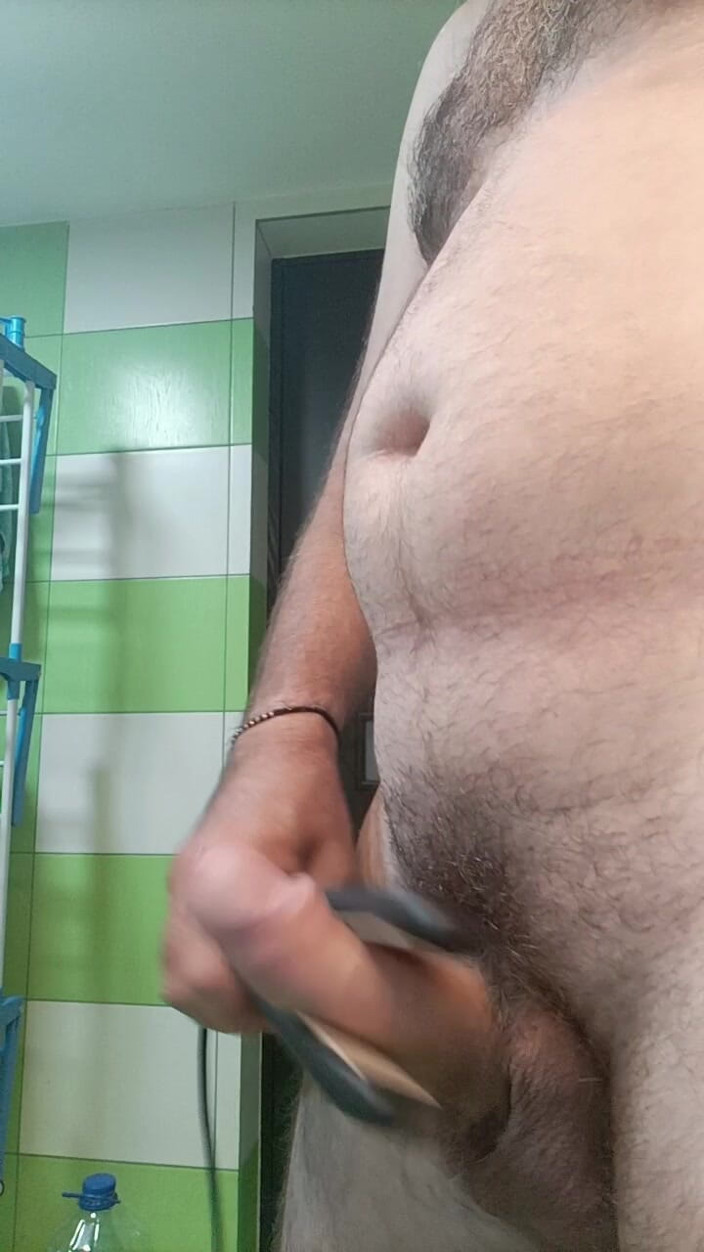 Largedick: Zawsze napalony i spragniony penisa