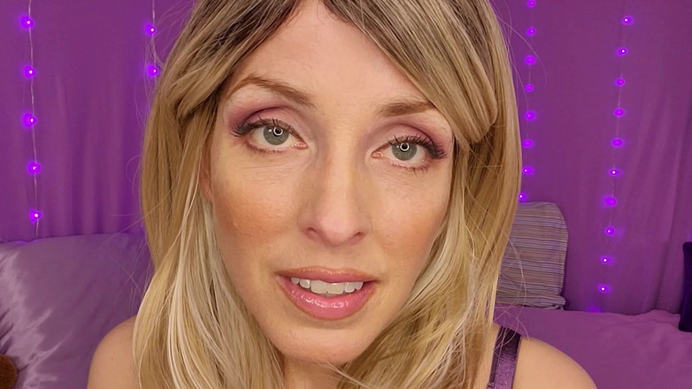 Brenna Lilac: Secretaria sumisa del Dr. White