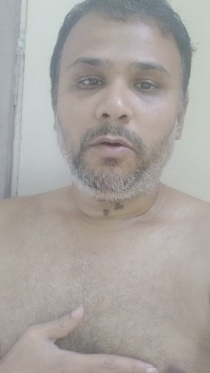 Nani Top: Solo chico peludo te da más placer libremente