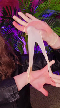 Asmr: Mănuși din latex rupt Arya Grander