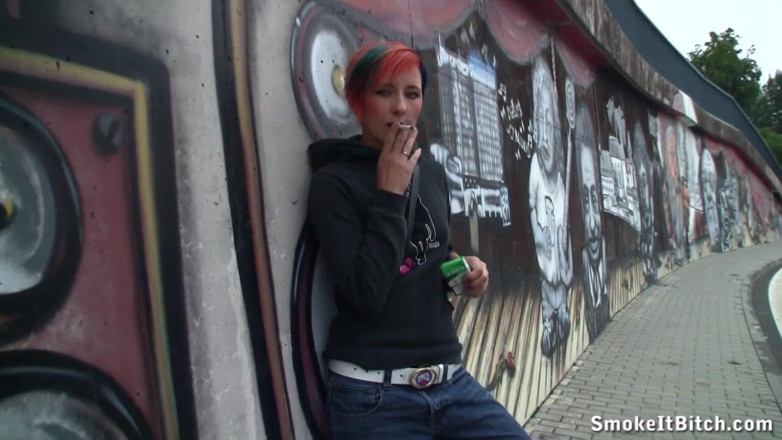 Smoke it bitch: Кім - вуличний дим
