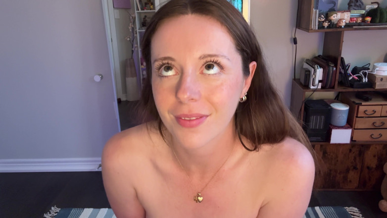 Nadia Foxx: Yakın çekim yüze boşalmak için sana yalvarıyor