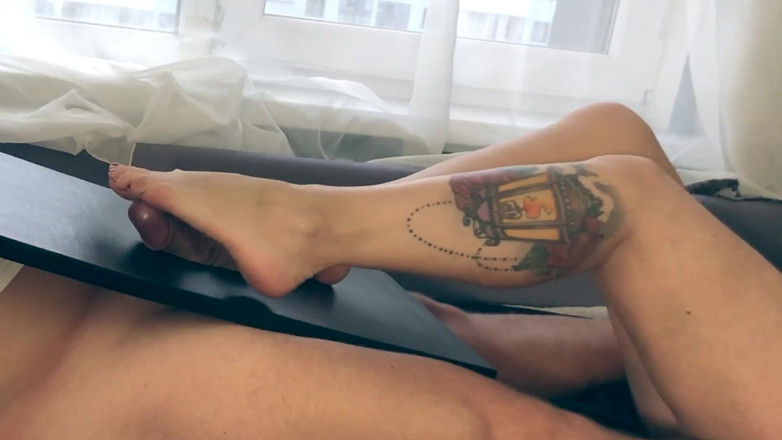 Amateur_fetish: Labă cu picioarele unei milf