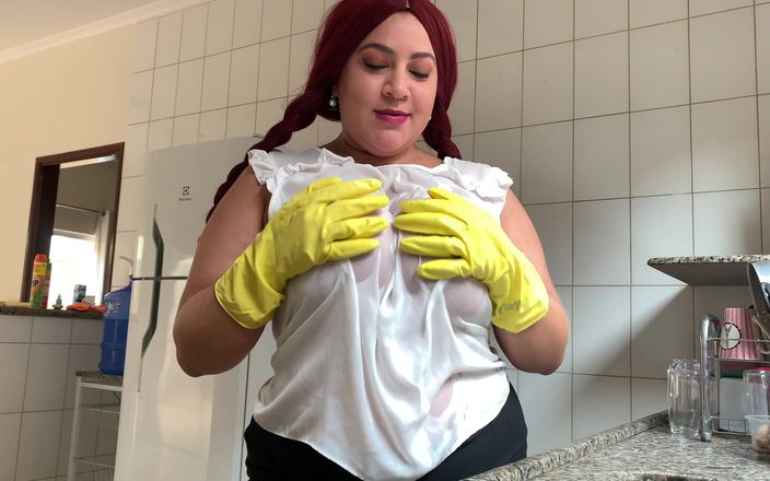 Busty BBW Latinas: BBW Liana Prinsessa Enorma Areolas i gummihandskar