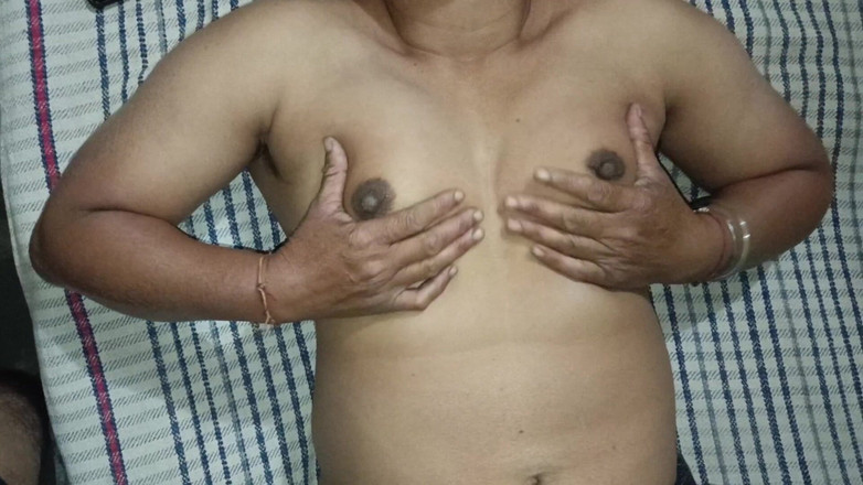 MHM: "असली पत्नी खुद को चिढ़ा रही है और अपने स्तन निचोड़ रही है - धीमा जुनून"