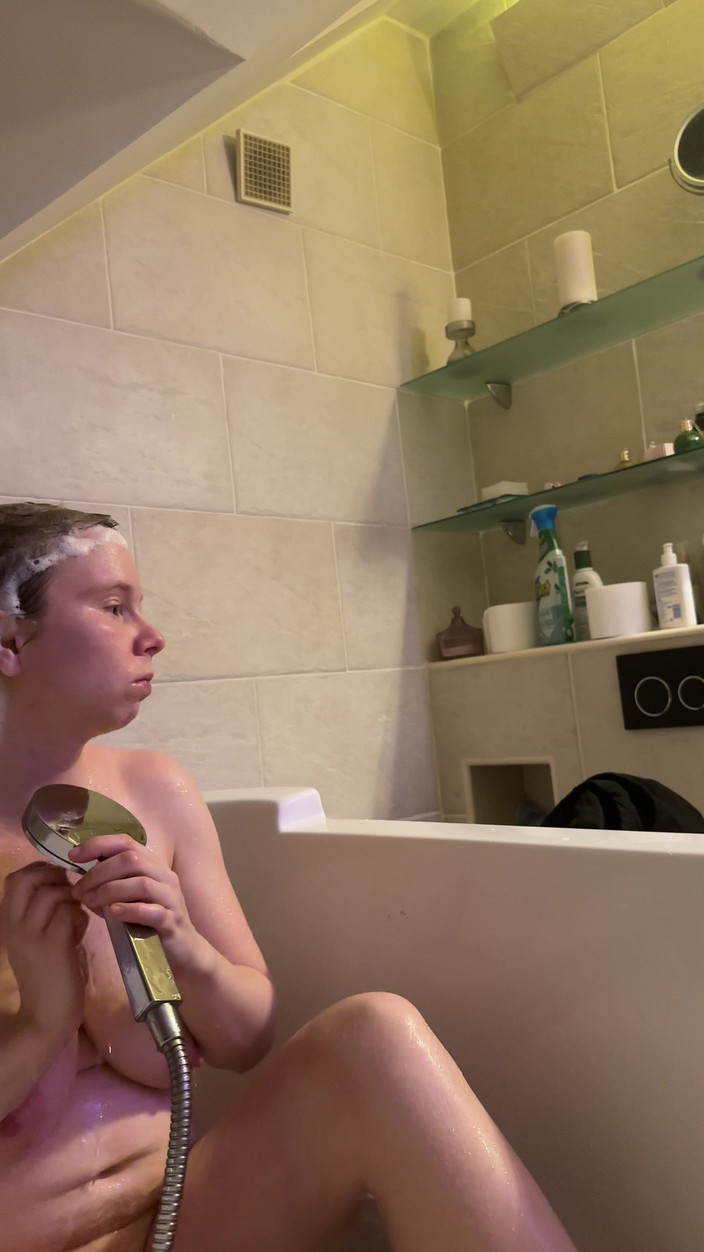 SweetLucy96: Великі груди та тверді соски