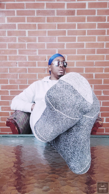 Soft Soleman: Покажіть мої чоловічі м'які підошви (2026)