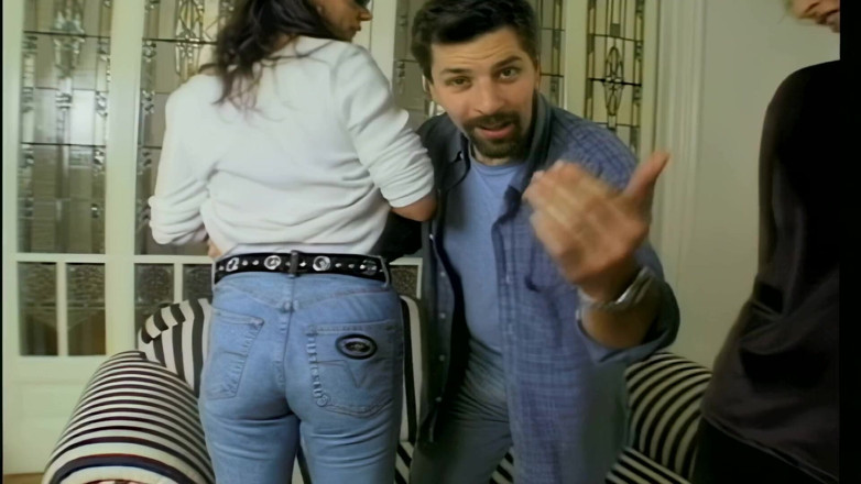 MMV Films: Festa a tre - Le ragazze calde vogliono farsi scopare nel...