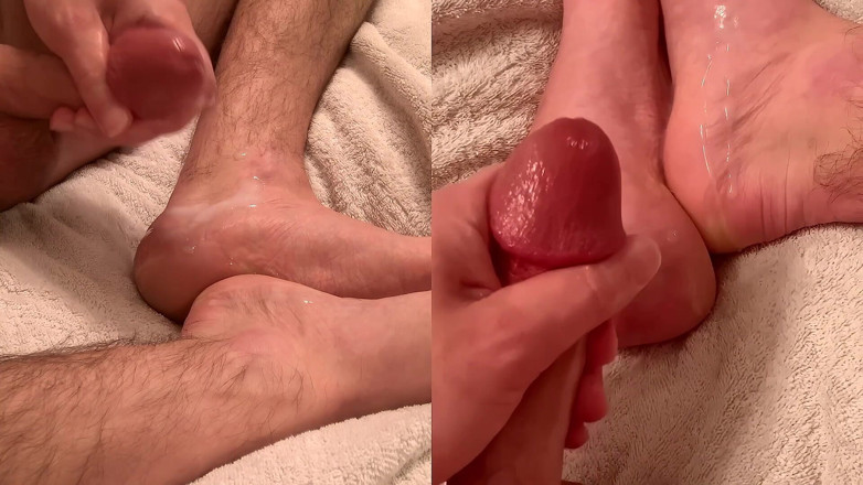 NakedFoxx: Uctívejte mé postříkané nohy