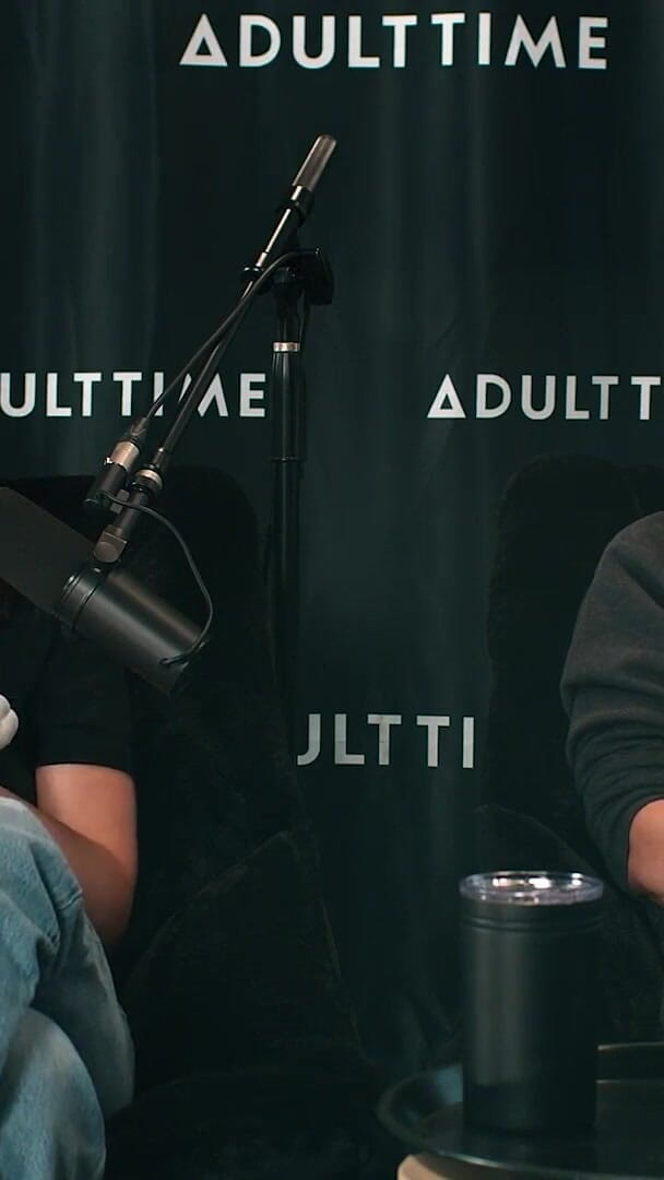 Adult Time Podcast: อลิสัน เรย์ &amp; เคซีย์ คาลเวิร์ต นับคู่เย็ด หีโสเภณี และเทย์เลอร์ สวิฟต์ | Adult Time Podcast