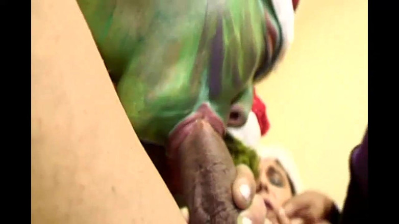 TRANS-ATLANTIC: 3 Elfii lui Moș Crăciun în Super Muie pentru Trans