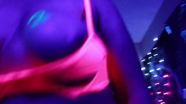 VickyVixen: Ich reite dich im schwarzlicht