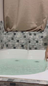 Sex in the Jacuzzi -part 1