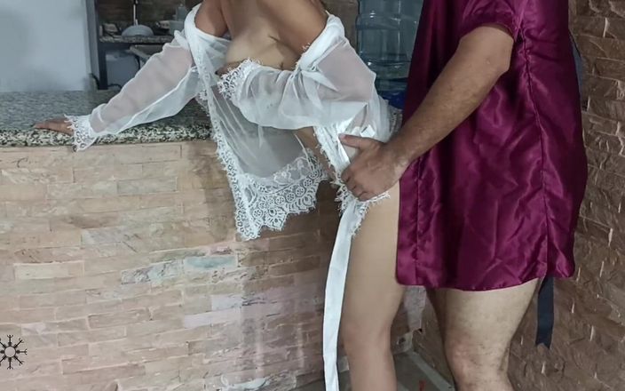 Amateur couple hot70: Je baise la belle-mère MILF de mon meilleur ami seule à...