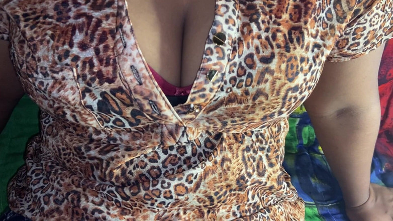 Angoori: Mătușă indiană desi sex în pizdă futută în hindi, MMS viral