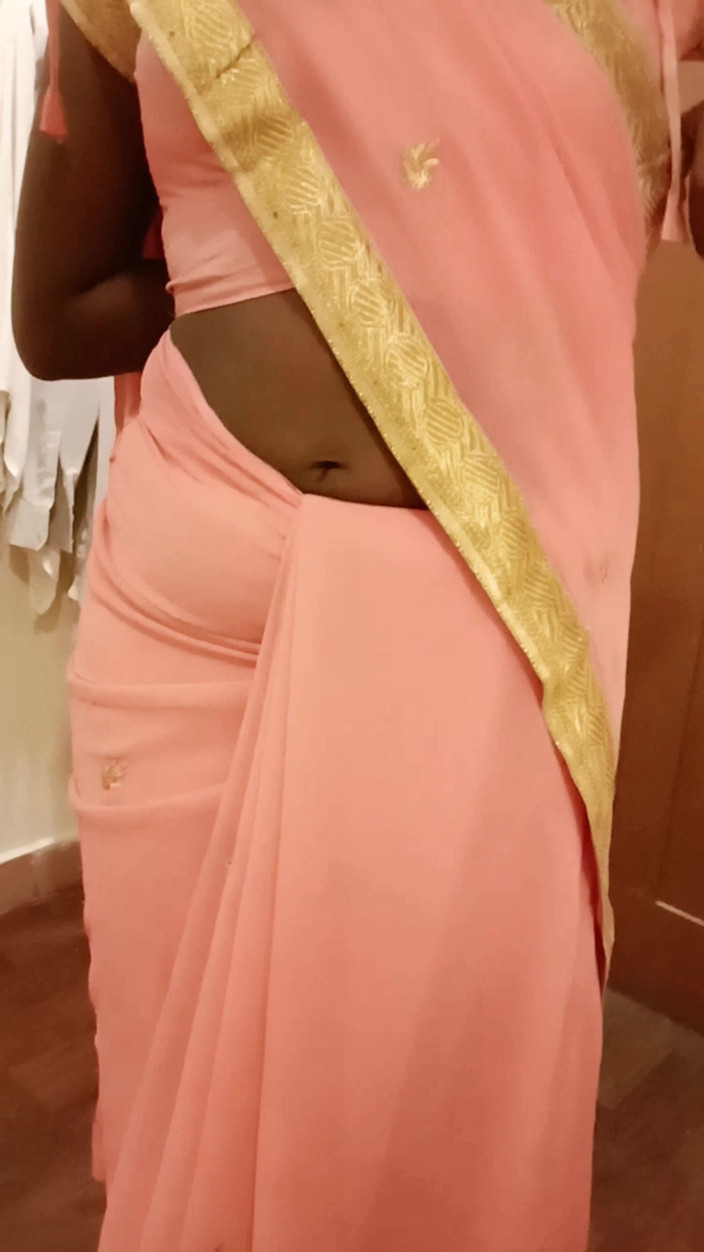 RenuRaj: Desi tamilische ehefrau Renus dicker arsch und muschi im Saree...