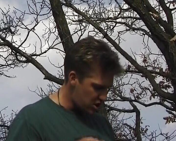 German amateur couples: Tmavovlasá německá dáma v punčochách dostane její chlupatou kundičku bušenou...