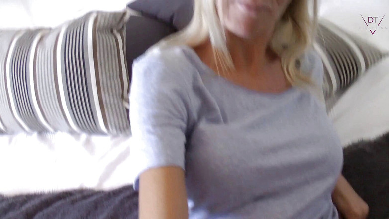 Dirty Tina: Memek sange dari perumahan