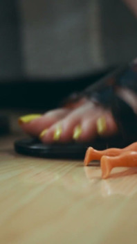 Quickie: Giantess Sandal Spanking