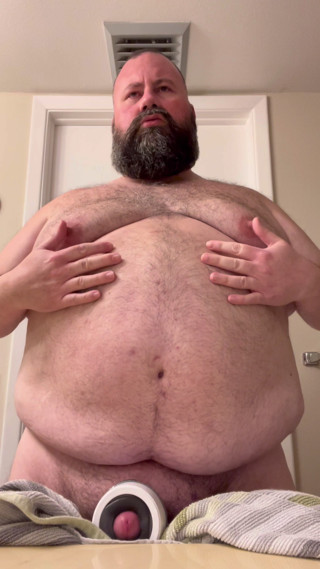 Florida Bear: Orgasm with Vibrating Toy