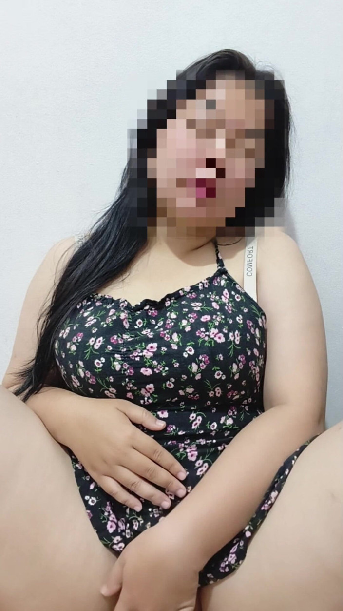 Purple sex: Frumoasa soră mare tocmai a venit dintr-un sat mic