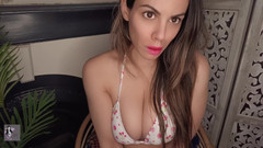 Annika Rain: Tatil evi yıkıcı