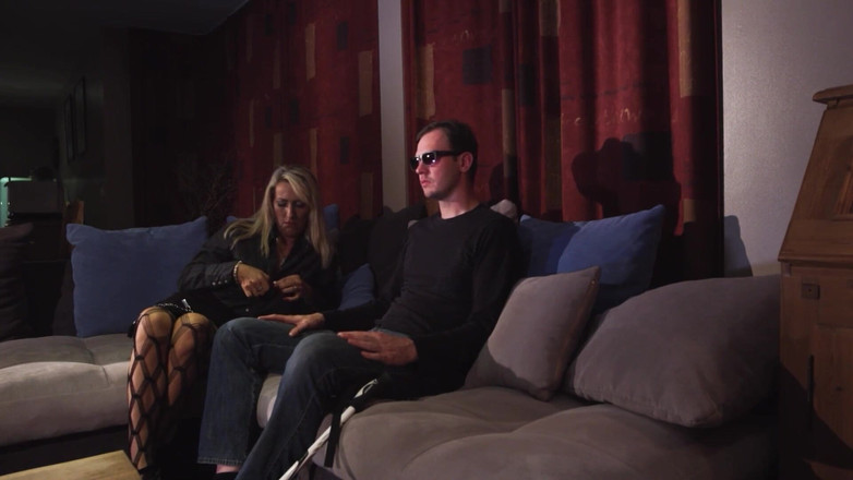 Erotic Planet X: Lana vegas seduce e si fa scopare la figa arrapata...