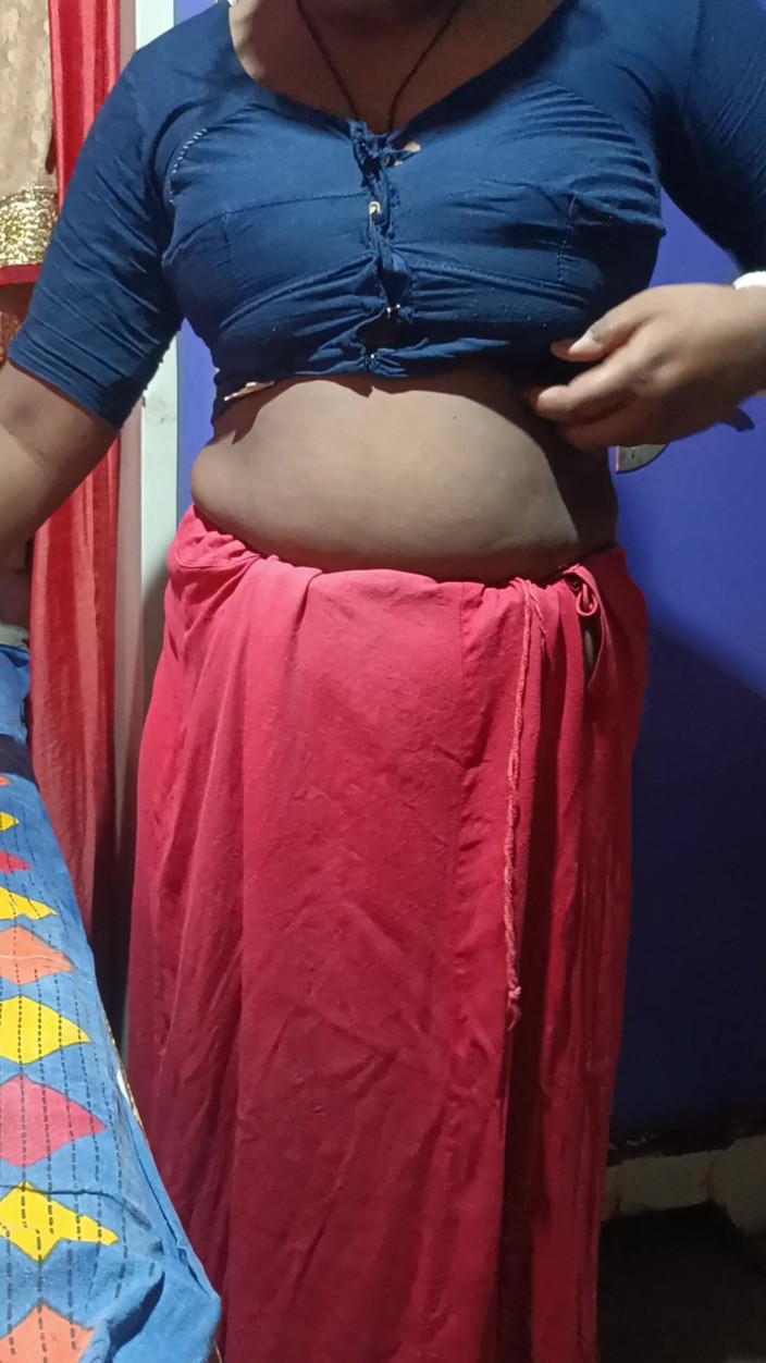 Monika Bhabhi: Trailer indiano