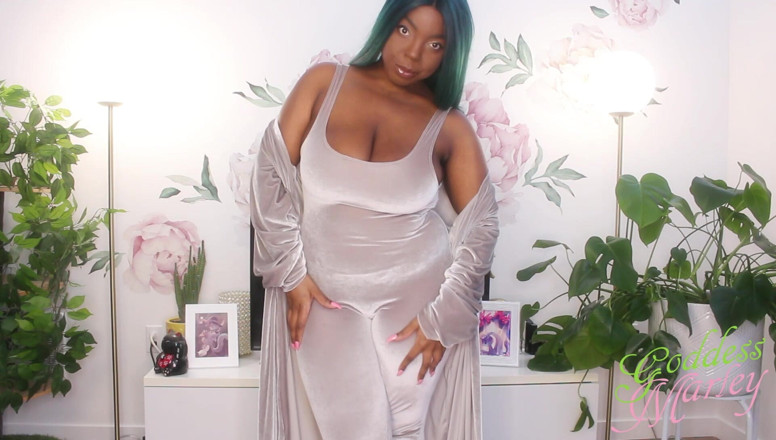 Goddess Marley: Üvey annenin yaraksızı