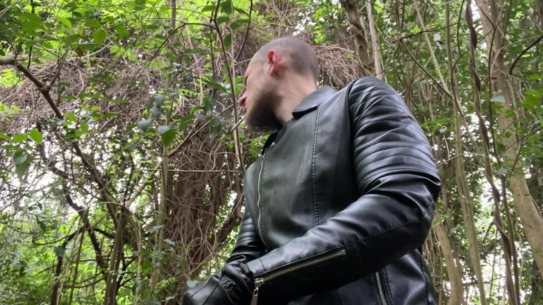 Smoking Leather King Dominant