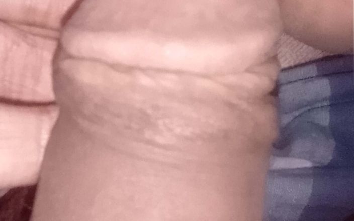 muidchisty: Handjobs auf badezimmer