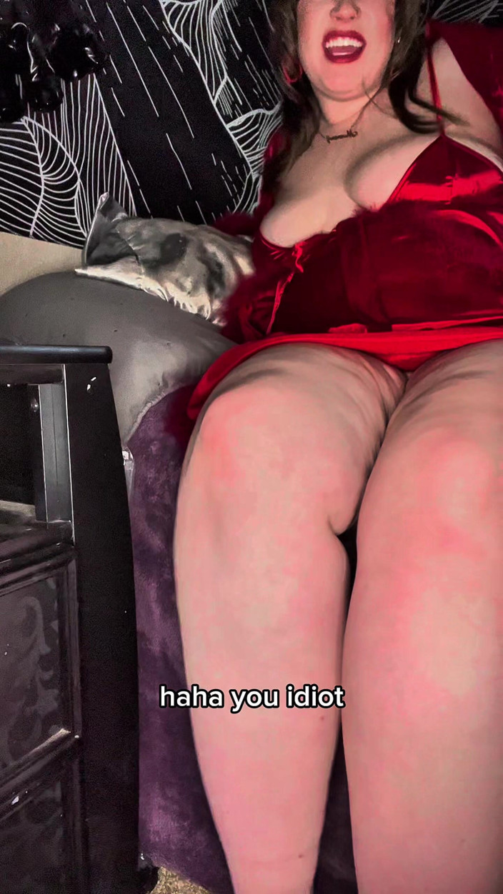 Miss happy mommy: Degradación fetiche de pies de dominatrix