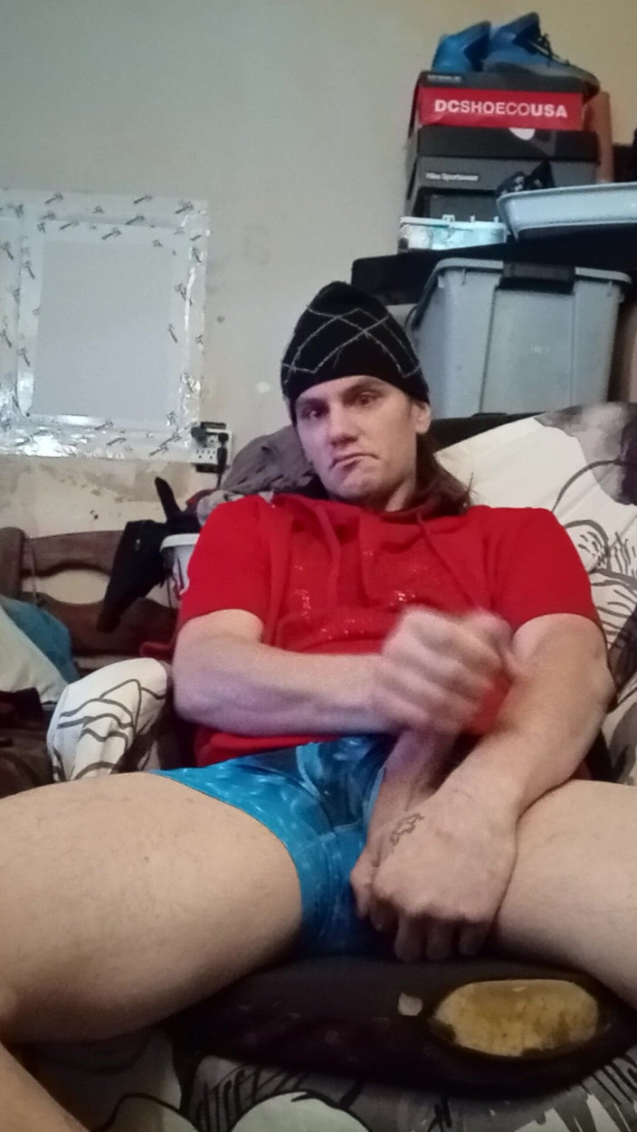 Smoke fetish: Новая большая мясистая порция спермы