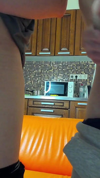 アレックスとエフゲニーのペニスのクローズアップビューと比較