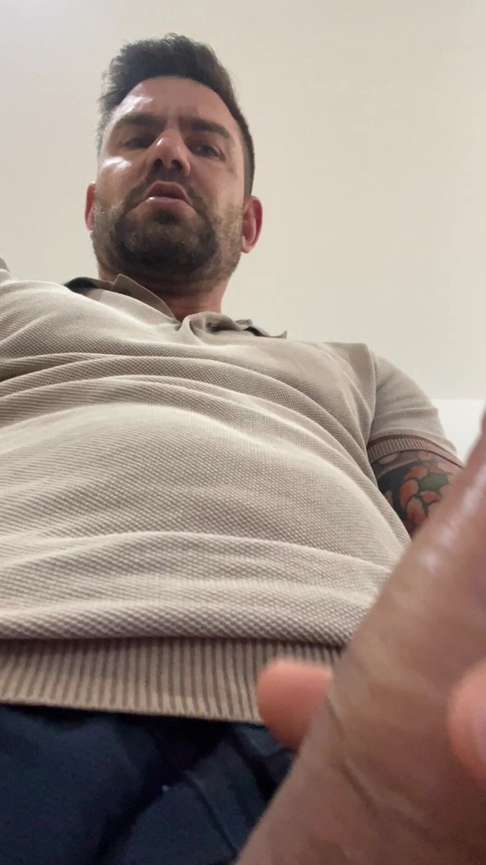 Juan Lucho Gay: Good Stepfather Jerks off