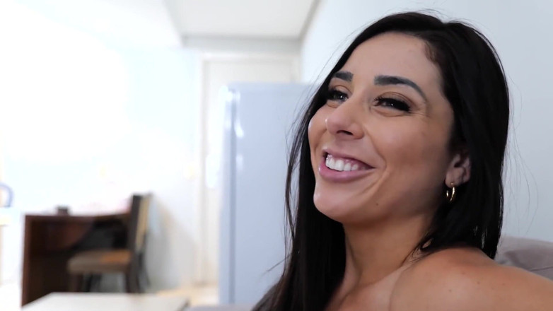 California TV: Luiza Marcato - üst