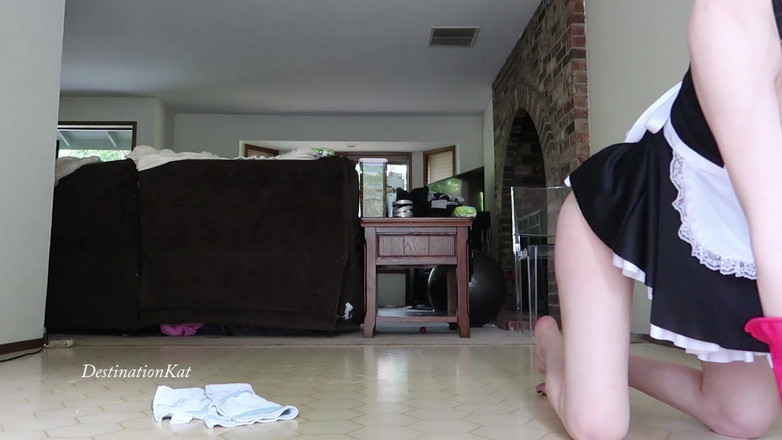 Destination Kat: 你的奶油女仆