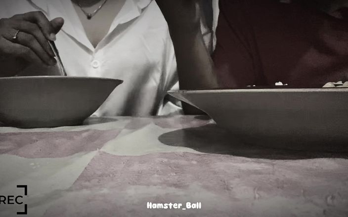Hamster_Ball: Branlette au restaurant de nouilles avec ma copine de Tinder,...