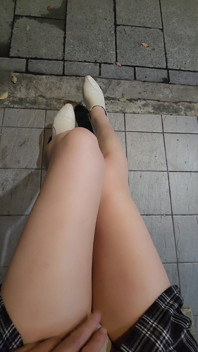 It's so Hot, I Shouldn't Wear Underwear.