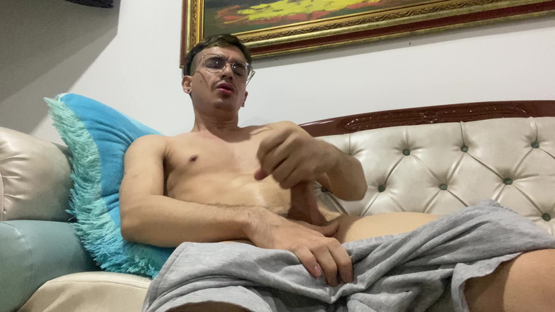 Andrews Perverts: Schade um Twink-Kauen