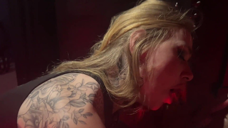 Dark Films Trans: Shemales eerste poesje