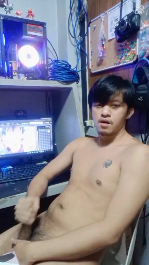 Rent A Gay Productions: Asia Twink Obtiene Su Propio Semen