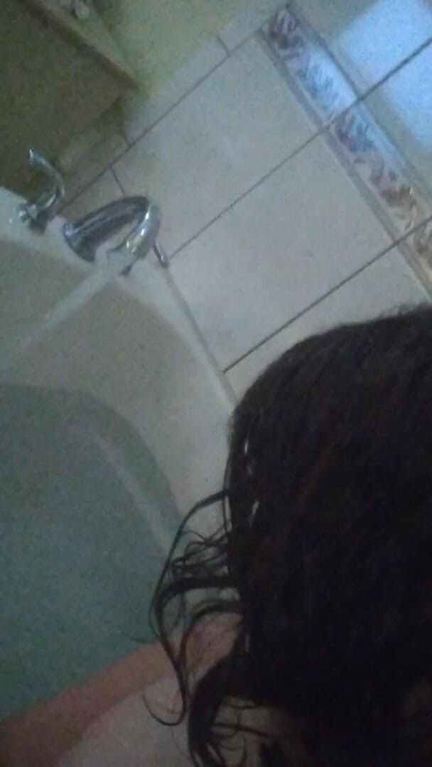 Ziasavv: rubbing my transgirl clit