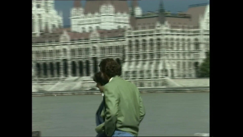 Hard Accademy: 埃里卡和朱莉给他们喝牛奶（电影）